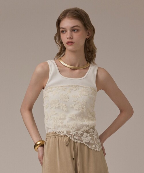 GRACE CONTINENTAL（グレースコンチネンタル）の「レースバブーシュカ（ストール/ショール・レディース・キナリ/ブラック・FREE）」の4枚目の写真