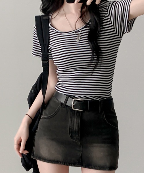 VIVID LADY(ビビッドレディー)の「ボーダー 半袖 Tシャツ(Tシャツ/カットソー・レディース・ブラック/チャコールグレー/ライトグレー/ブラウン・FREE)」の5枚目の写真