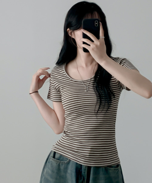 VIVID LADY(ビビッドレディー)の「ボーダー 半袖 Tシャツ(Tシャツ/カットソー・レディース・ブラック/チャコールグレー/ライトグレー/ブラウン・FREE)」の13枚目の写真