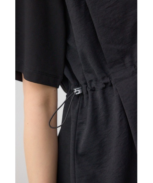 AZUL by moussy(アズールバイマウジー)の「フハクドッキングドロストトップス(Tシャツ/カットソー・レディース・オフホワイト/ブラック/ライトブルー・FREE)」の16枚目の写真