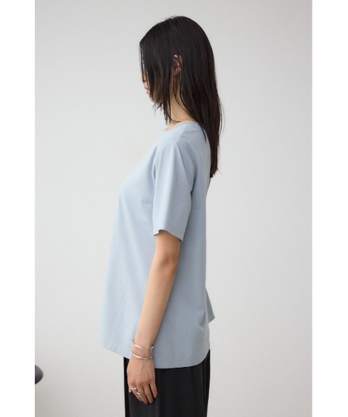 AZUL by moussy(アズールバイマウジー)の「フハクドッキングドロストトップス(Tシャツ/カットソー・レディース・オフホワイト/ブラック/ライトブルー・FREE)」の10枚目の写真