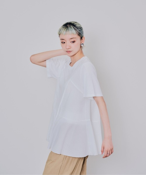 DOLLUPOOPS（ドールアップウップス）の「サイド異素材切替フレアートップス（Tシャツ/カットソー・レディース・オフホワイト/ブラック・38）」の22枚目の写真