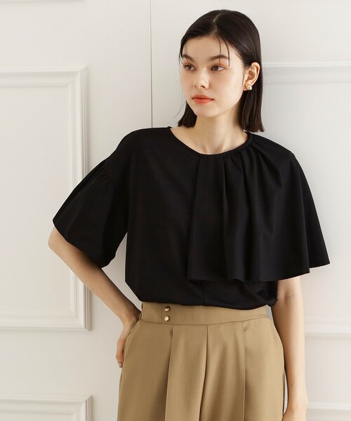 THE SHOP TK (ザ ショップ ティーケー )の「アシメケープ風プルオーバー【接触冷感/洗濯機OK】(Tシャツ/カットソー・レディース・ブラック/オフホワイト/スミクロ・13/12)」の2枚目の写真