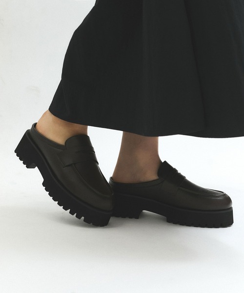 ADAM ET ROPE'（アダムエロペ）の「【サステナブル】ラウンドローファークロッグ（ローファー・レディース・ブラック/ダークブラウン・36/37/38）」の7枚目の写真