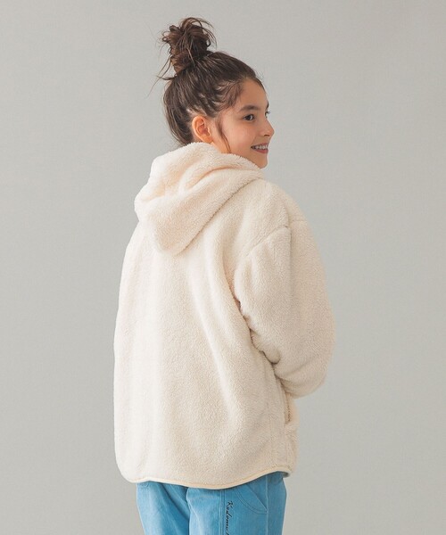 こども ビームス（コドモビームス）の「ジップ ボア フーディ 2025 FW（120〜160cm）（その他アウター・キッズ・ホワイト系その他5/ブラウン系その他4・120/130/140/150/160）」の4枚目の写真