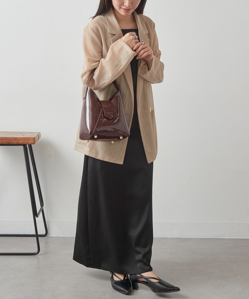 HASHIBAMI（ハシバミ）の「【HASHIBAMI】フェズ エナメル ワンハンドルバッグ ギフト（ハンドバッグ・レディース・ブラック/ダークブラウン・FREE）」の9枚目の写真