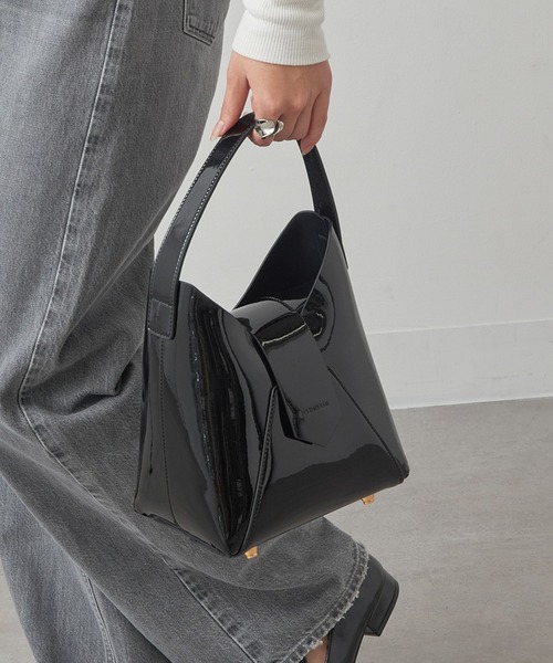 HASHIBAMI（ハシバミ）の「【HASHIBAMI】フェズ エナメル ワンハンドルバッグ ギフト（ハンドバッグ・レディース・ブラック/ダークブラウン・FREE）」の20枚目の写真