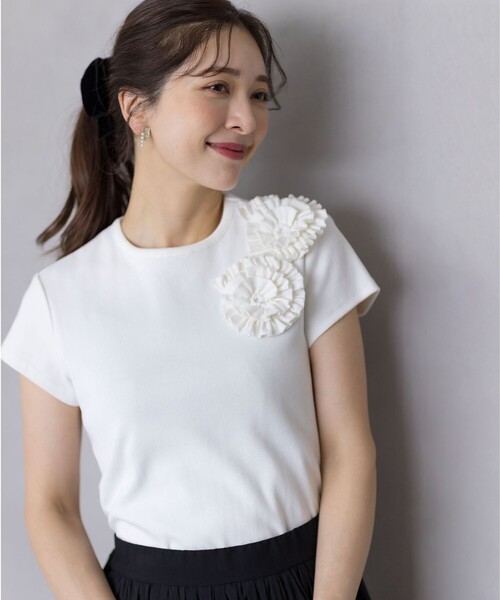 組曲(クミキョク)の「テレココサージュ Tシャツ(Tシャツ/カットソー・レディース・ホワイト系/ブラック系・2/3)」の15枚目の写真