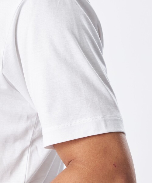 EPOCA UOMO(エポカウォモ)の「スパンコールランダムラインカットソー(Tシャツ/カットソー・メンズ・ホワイト/ブラック・48/46)」の8枚目の写真