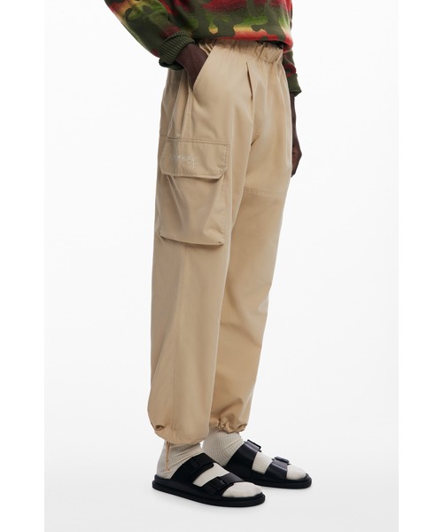 Desigual(デシグアル)の「調節可能なカーゴパンツ(カーゴパンツ・メンズ・ブラウン・L/M/S/XS/XL/XXL)」の5枚目の写真