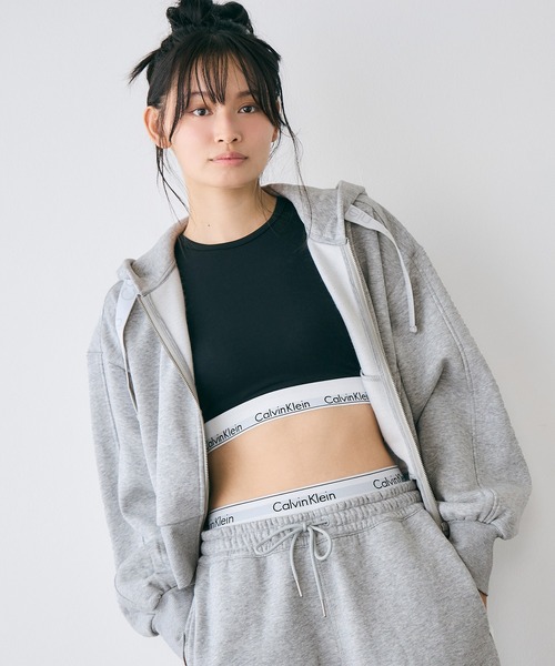 Calvin Klein(カルバン・クライン)の「フル ジップ スウェット パーカー(パーカー・レディース・ブラック/グレー・XS/M/S)」の19枚目の写真