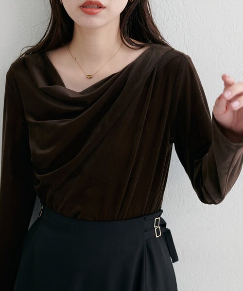 natural couture（ナチュラルクチュール）の「ドレープベロアプルオーバー（Tシャツ/カットソー・レディース・ブラウン/ブラック/ピンク系その他/グレイッシュベージュ/オフホワイト・FREE）」の11枚目の写真