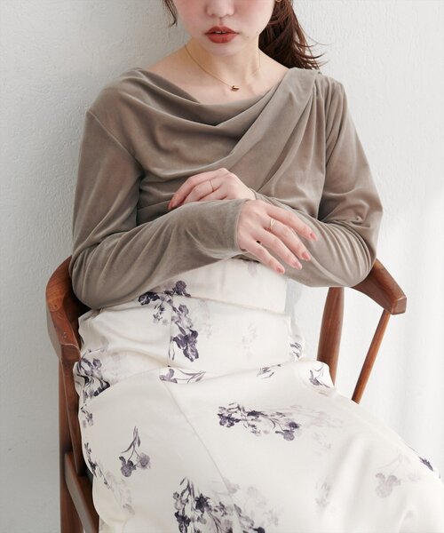 natural couture（ナチュラルクチュール）の「ドレープベロアプルオーバー（Tシャツ/カットソー・レディース・ブラウン/ブラック/ピンク系その他/グレイッシュベージュ/オフホワイト・FREE）」の18枚目の写真