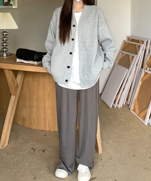cammie(キャミー)の「オーバーサイズスウェットカーディガン(カーディガン/ボレロ・レディース・アイボリー/ブラック/ライトグレー・M/L)」の15枚目の写真