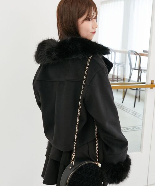 MAJESTIC LEGON（マジェスティックレゴン）の「マルチwayフェイクファー付ショートコート（その他アウター・レディース・チャコールグレー/ブラック/アイボリー/ピンクベージュ・SMALL/MEDIUM/X-SMALL）」の21枚目の写真