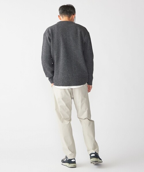 SHIPS(シップス)の「【WEB限定】SHIPS: ビッグシルエット クルーネック レイヤード ニット(ニット+ロンT)(ニット/セーター・メンズ・オリーブ/ブラック/ベージュ/ネイビー・MEDIUM/SMALL/X-LARGE/LARGE)」の11枚目の写真