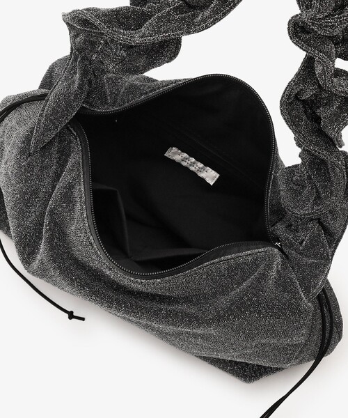 Afternoon Tea(アフタヌーンティー)の「ラメギャザーショルダーバッグ(ショルダーバッグ・レディース・ブラック/シルバー・ONE SIZE)」の9枚目の写真