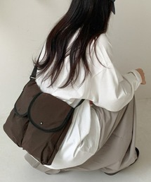 Y2K大容量ショルダーバッグ/斜め掛けバッグ(ユニセックス/軽量/A5収納可/デイリー・通勤通学対応)