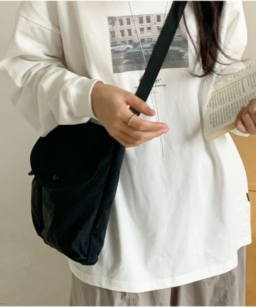 gossip！ロサンゼルス（ゴシップロサンゼルス）の「Y2K大容量ショルダーバッグ／斜め掛けバッグ（ユニセックス／軽量／A5収納可／デイリー・通勤通学対応）（ショルダーバッグ・レディース・グリーン/ブラウン/ブラック/オフホワイト・FREE）」の21枚目の写真