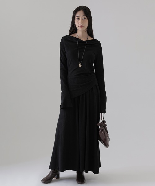 SUWDEE(スーディー)の「asymmetry belted tops setup(セットアップ・レディース・チャコールグレー/ブラック・S)」の2枚目の写真