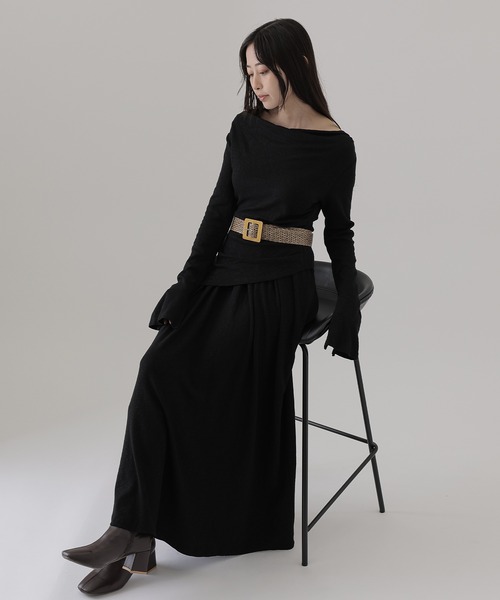 SUWDEE(スーディー)の「asymmetry belted tops setup(セットアップ・レディース・チャコールグレー/ブラック・S)」の3枚目の写真