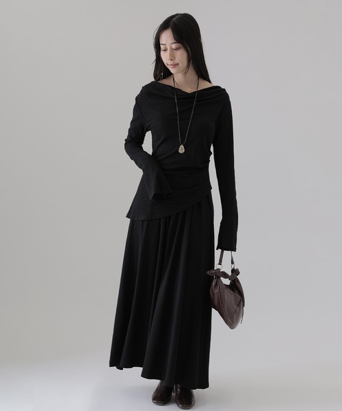 SUWDEE(スーディー)の「asymmetry belted tops setup(セットアップ・レディース・チャコールグレー/ブラック・S)」の8枚目の写真