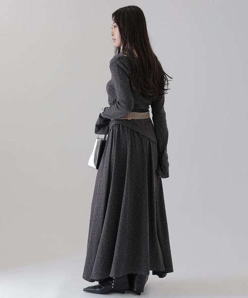 SUWDEE(スーディー)の「asymmetry belted tops setup(セットアップ・レディース・チャコールグレー/ブラック・S)」の10枚目の写真