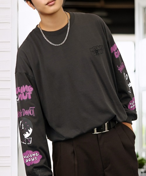 L'atelier(ラトリエ)の「袖ロゴ グラフィック 長袖Tシャツ ドーナツ オバケ(Tシャツ/カットソー・メンズ・ブラック系その他2/ホワイト系3/ブラック系その他3/オリーブ系3/ブラック系3/ブラック系2/ホワイト系2・L/M/LL)」の12枚目の写真