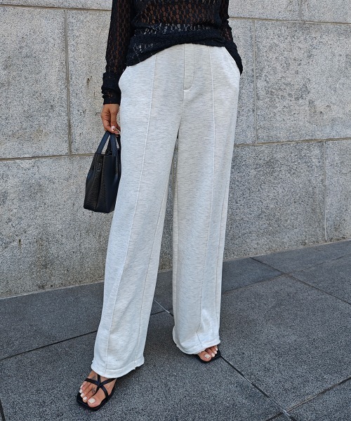esutoreja(エストレジャ)の「スウェットセンタープレスパンツ(スウェットパンツ・レディース・グレー/ブラック/オートミール・FREE)」の3枚目の写真