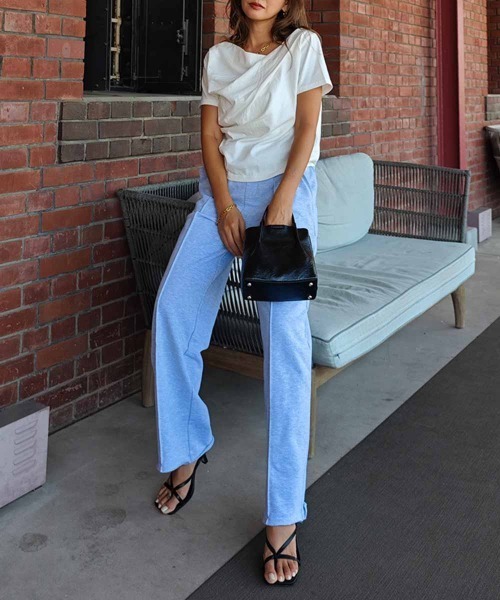 esutoreja(エストレジャ)の「スウェットセンタープレスパンツ(スウェットパンツ・レディース・グレー/ブラック/オートミール・FREE)」の13枚目の写真