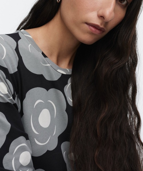 marimekko（マリメッコ）の「Lehtokielo Tumma / dress（ワンピース・レディース・ライトグレー・SMALL/LARGE/MEDIUM/X-SMALL）」の5枚目の写真