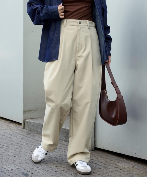 MONO-MART（モノマート）の「<イージーケア/UVカット>ワンタック ファンクショナルファブリックチノパンツ/ヴィンテージライクデニムパンツ（チノパンツ・メンズ・ブラック系/インディゴブルー/ベージュ/チャコール/オリーブ/ブラック・L/M/S）」の7枚目の写真