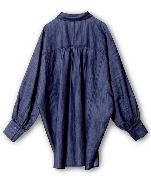 OSMOSIS（オズモーシス）の「ドルマンデニムシャツ（シャツ/ブラウス・レディース・ブルー/ブラック・ONE SIZE）」の16枚目の写真