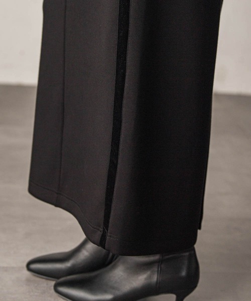 MAYSON GREY（メイソングレイ）の「叶えるIラインスカート≪手洗い可能≫（スカート・レディース・ブラック/チャコールグレー・M）」の6枚目の写真