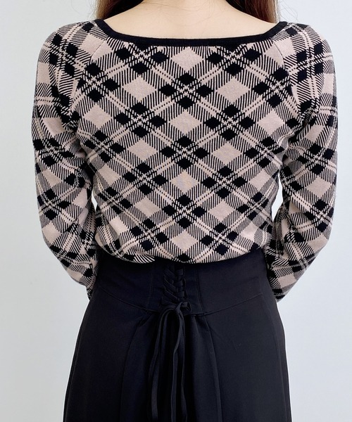 INGNI（イング）の「パールビット付きチェックニット（ニット/セーター・レディース・ベージュ系2/ピンク系2/ブラック×ホワイト・M）」の19枚目の写真