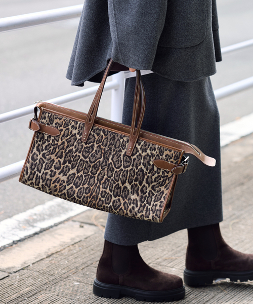 さ*な様 アサンプション国際✖️familiar 限定バック A VACATION（アヴァケーション）の「【A VACATION/ア ヴァケーション