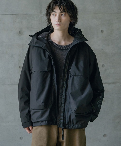 RATTLE TRAP(ラトルトラップ)の「【+phenix / プラスフェニックス別注】フィッシャーマンフードダウンジャケット(ダウンジャケット/コート・メンズ・ブラック・L/M)」の8枚目の写真