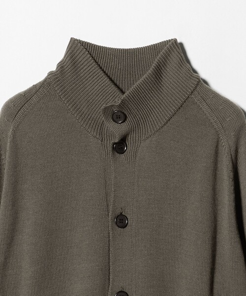 UNITED ARROWS（ユナイテッドアローズ）の「YAMAGATA ミドルゲージ レイズドネック ニット（カーディガン/ボレロ・メンズ・オリーブ/ブラック・XL/L/M/S）」の10枚目の写真
