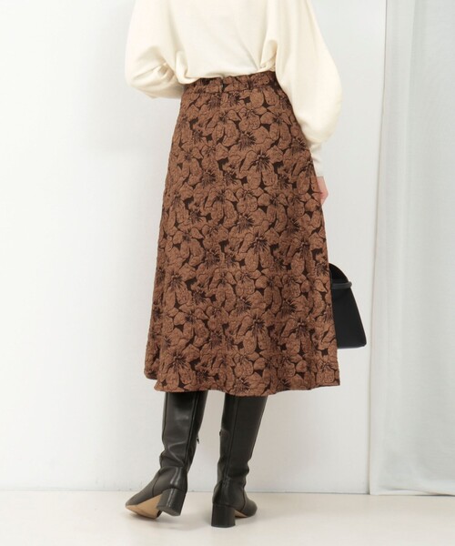 MICO COULIER（ミコクリエ）の「フラワージャガードフレアースカート（スカート・レディース・ブラウン系その他/グレー系その他・36/38）」の8枚目の写真