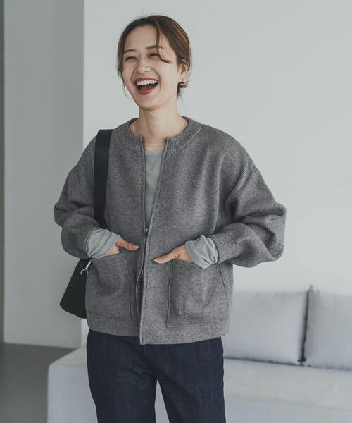 URBAN RESEARCH DOORS(アーバンリサーチドアーズ)の「ニットZIPブルゾン(ニット/セーター・レディース・ベージュ/ネイビー/グレー系その他・MEDIUM)」の7枚目の写真