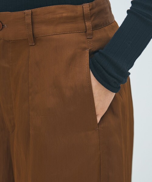 MACPHEE(マカフィー)の「レーヨンナイロンカルゼ タックワイドパンツ(その他パンツ・レディース・ブラウン/ホワイト・36/34)」の9枚目の写真
