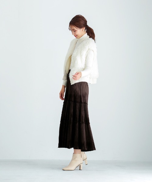 Emilyan(エミリアン)の「【 手洗いできる 】 3段ティアードプリーツベロアスカート(スカート・レディース・ダークブラウン/ブラック・M)」の7枚目の写真