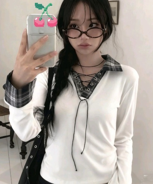 DIAVEL（ディアベル）の「チェックレースアップガーリートップス（Tシャツ/カットソー・レディース・ネイビー/ホワイト/グレー/ブラック・M）」の2枚目の写真