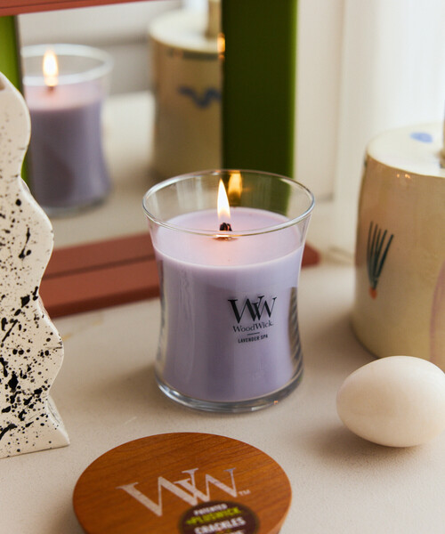 WOODWICK(ウッドウィック)の「WoodWick/ウッドウィック Jar Candle M フレグランスキャンドル(キャンドル・メンズ・ラベンダー/ブラック/ホワイト/ピンク/ワインレッド/ナチュラル/その他9・ONE SIZE)」の5枚目の写真