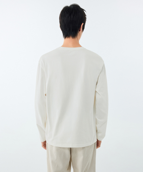 MUSINSA STANDARD（ムシンサスタンダード）の「ベーシック長袖Tシャツ[クリーム]（Tシャツ/カットソー・メンズ・その他・LARGE/X-LARGE/XX-LARGE/XXX-LARGE/SMALL/MEDIUM）」の19枚目の写真