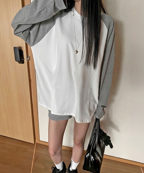 HEILIS(ヘイリス)の「オーバーサイズラグランロングTシャツ / 春服 秋服 冬服 ノームコア ルーズ インナー 長袖 ロンT レイヤード スポーティー 無地 韓国(Tシャツ/カットソー・レディース・ブルー/グレー・FREE)」の3枚目の写真