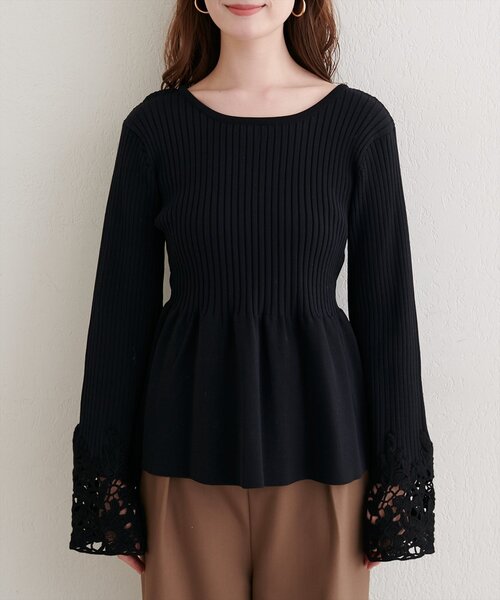 natural couture（ナチュラルクチュール）の「袖レースペプラムニット（ニット/セーター・レディース・ネイビー/オフホワイト/グレイッシュベージュ/ブラック・FREE）」の19枚目の写真