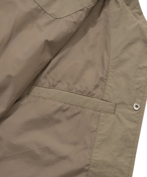 COVERNAT(カバーナット)の「Cロゴカラー バスティ ベージュ(スタジャン・レディース・その他・SMALL/MEDIUM/LARGE/X-LARGE)」の9枚目の写真