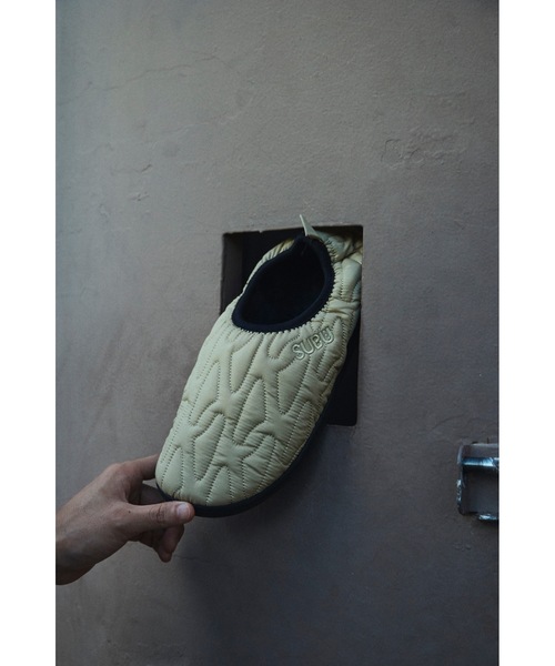 Beyond Basics(ビヨンド ベーシックス)の「SUBU / VAMP Outline / BEIGE(スリッポン・メンズ・ベージュ・0/1/2/3/4/00)」の9枚目の写真