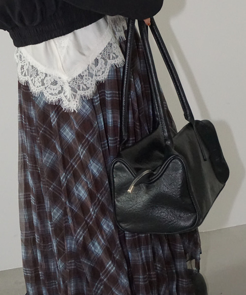 chuclla（チュクラ）の「トライアングル テクスチャー ボストンバッグ cha26s001（ショルダーバッグ・レディース・ブラック・FREE）」の10枚目の写真